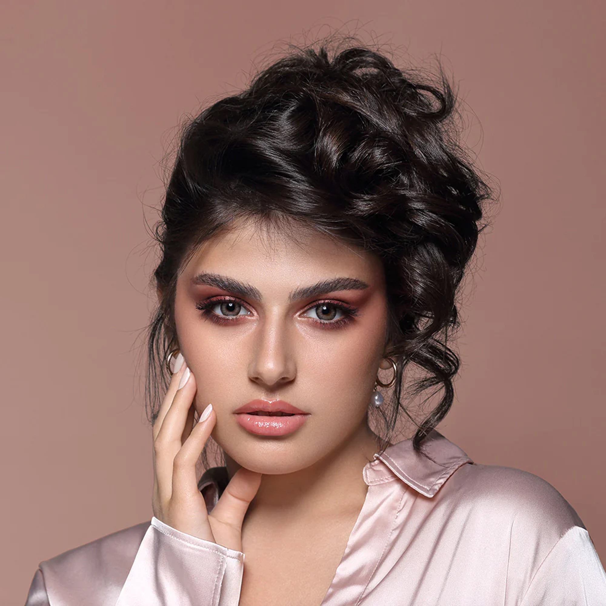 عدسات لاصقة كونتور ملونة