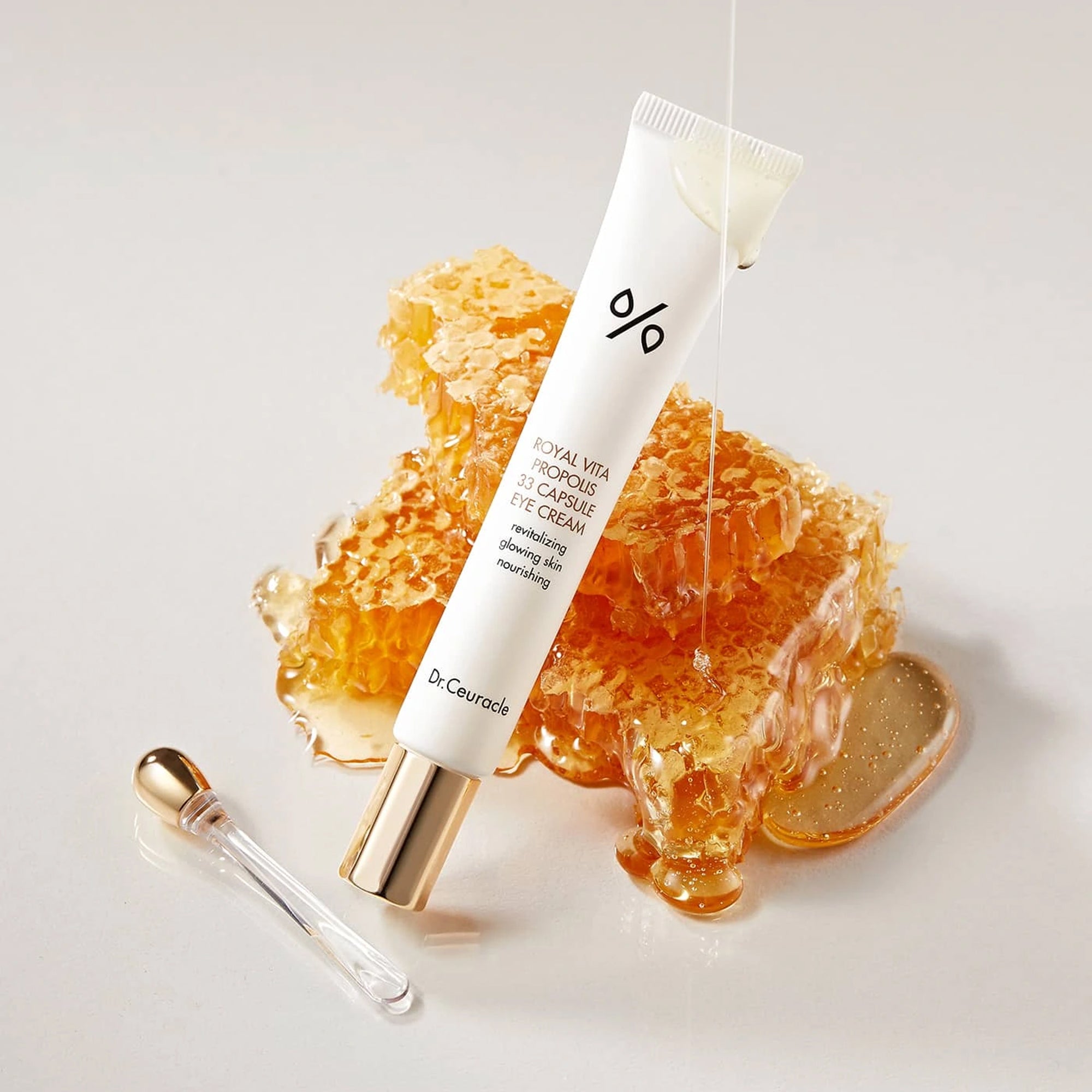 Royal Vita Propolis 33 Capsule Eye Cream