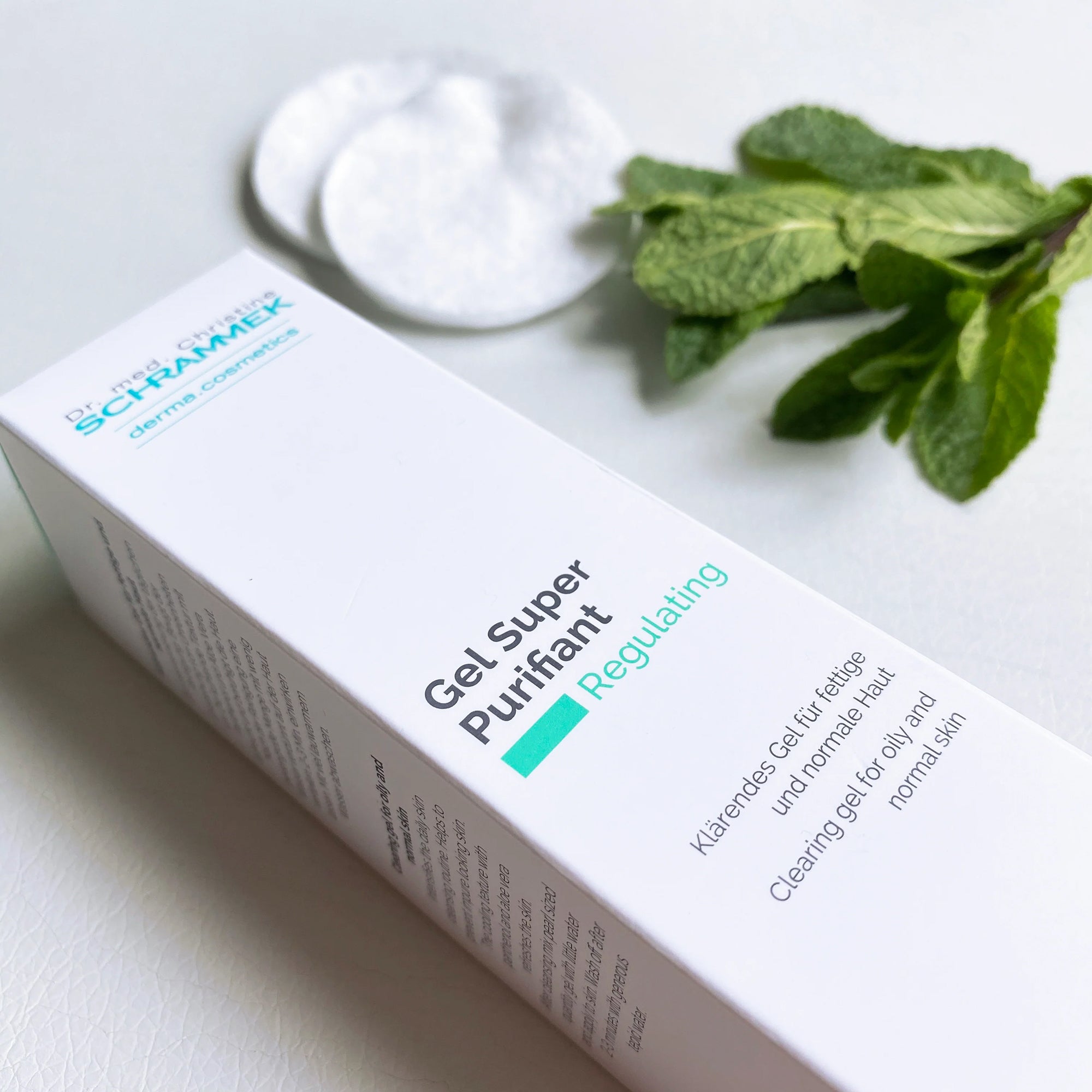 جل سوبر المنقي للبشرة