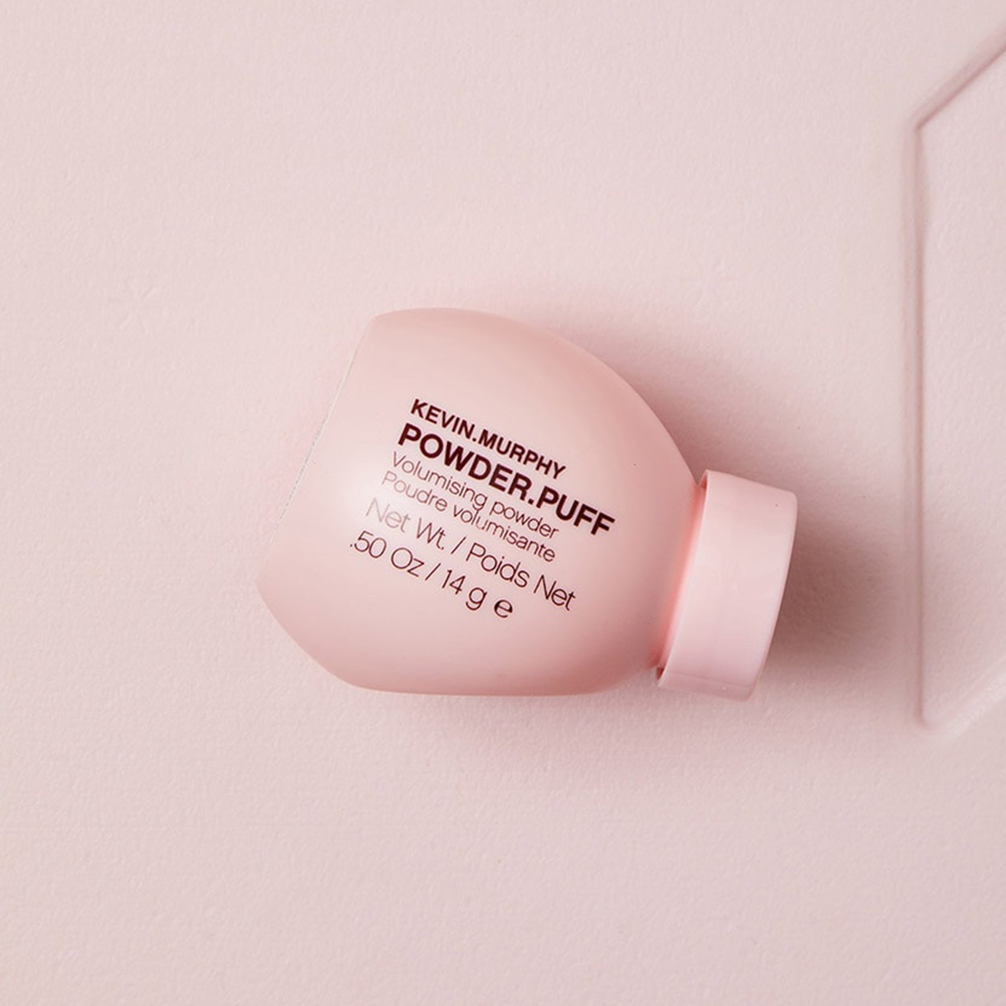 بودرة باودر.بف لإعطاء حجم للشعر