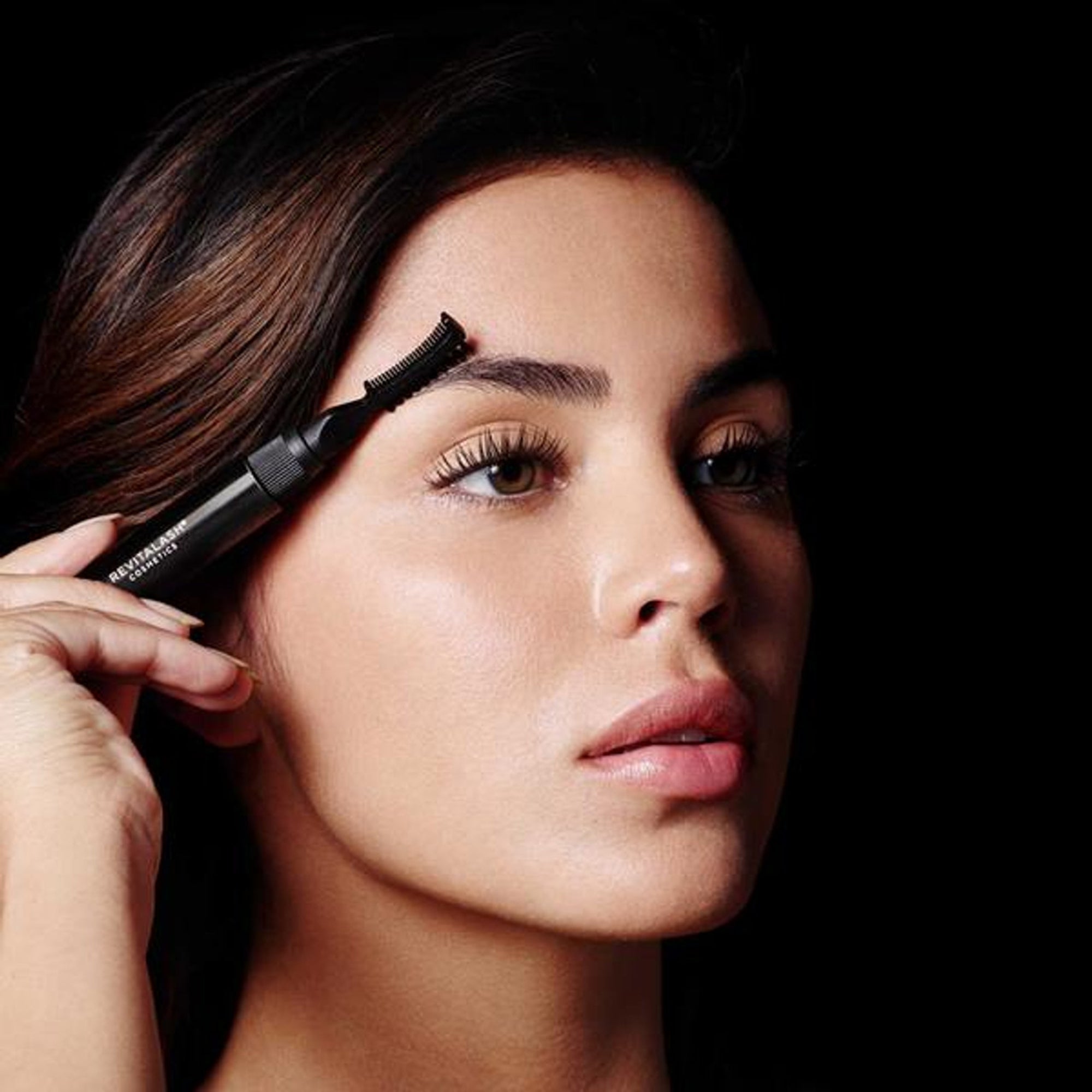 جل الحواجب هاي-ديف لتصفيف الحواجب