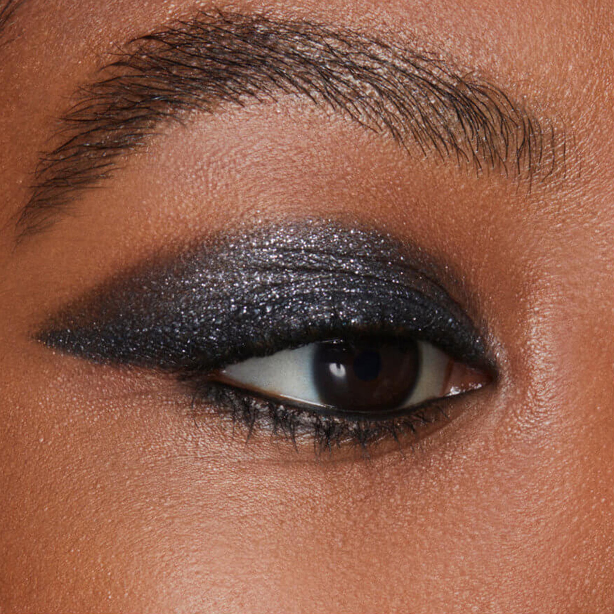 Stay All Day® ArtiStix Graphic Liner