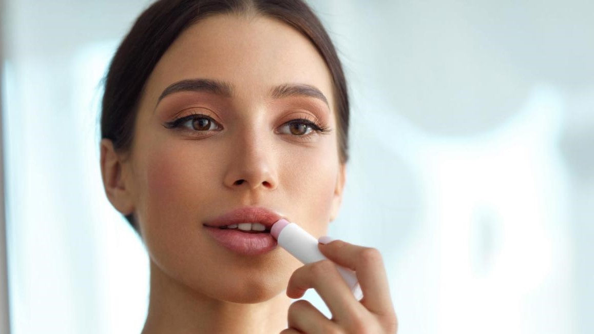 Glowing Through Ramadan: 10 Steps to No-Makeup Makeup Perfection