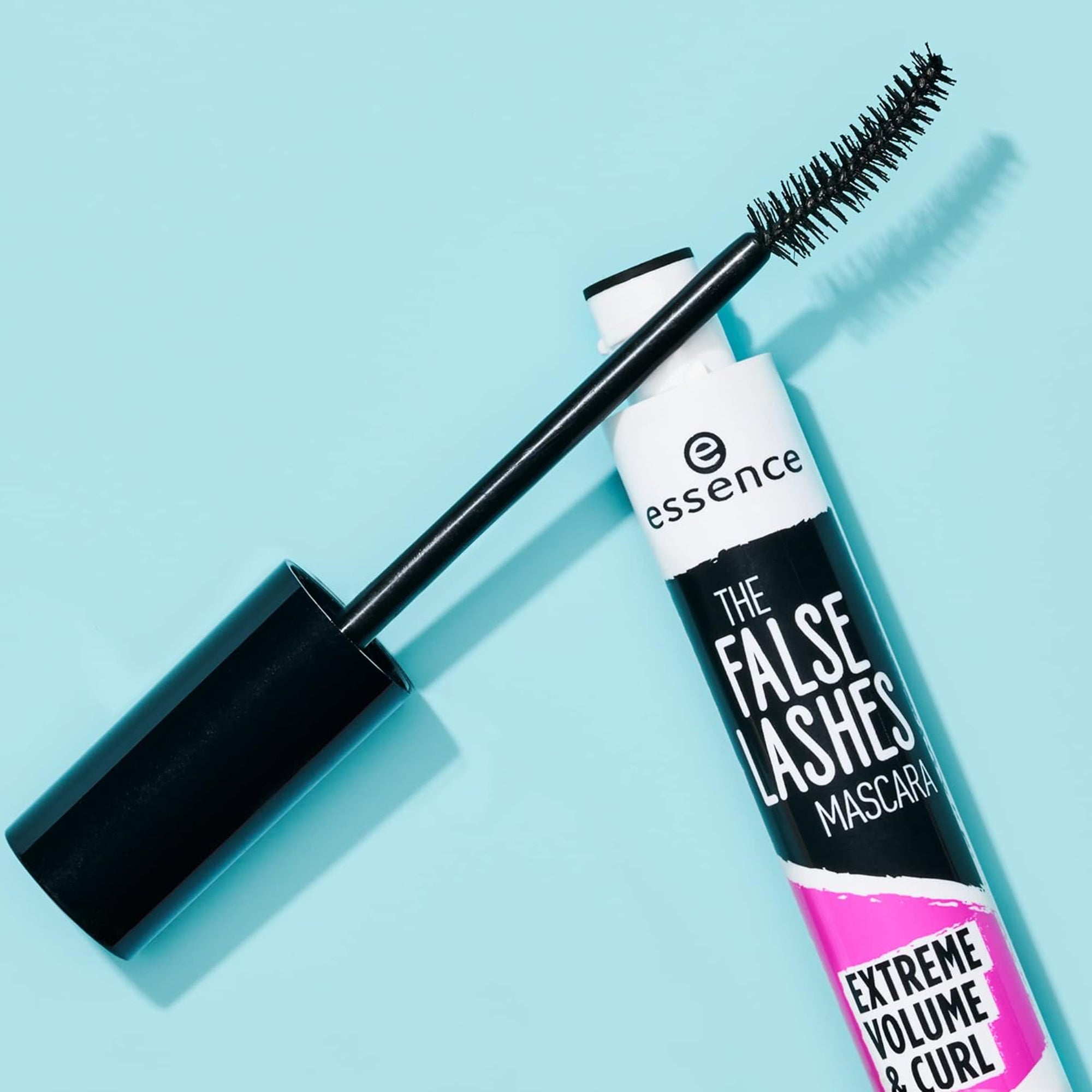 The False Lashes Mascara Extreme Volume &amp; Curl