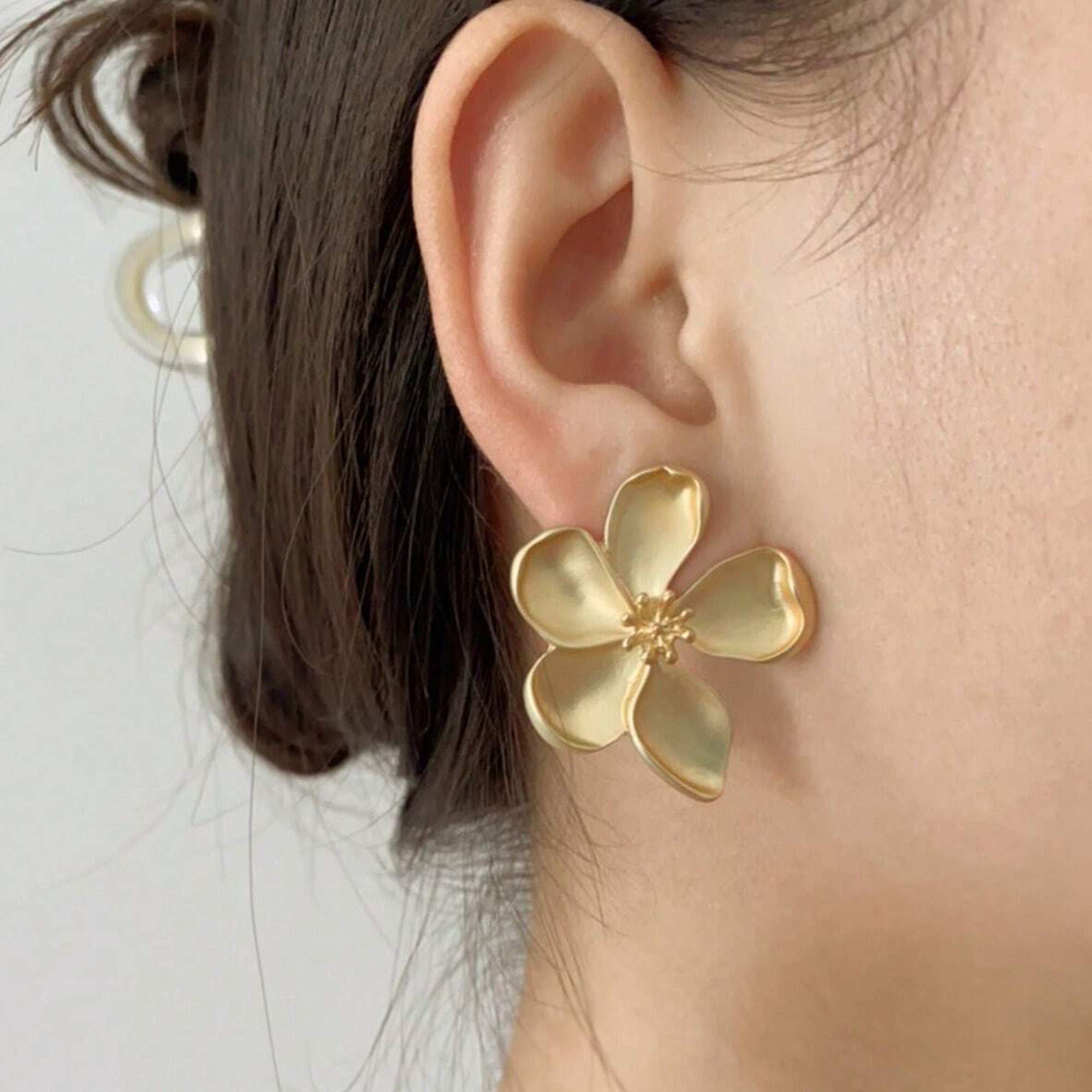 Metal Flower Stud Earring