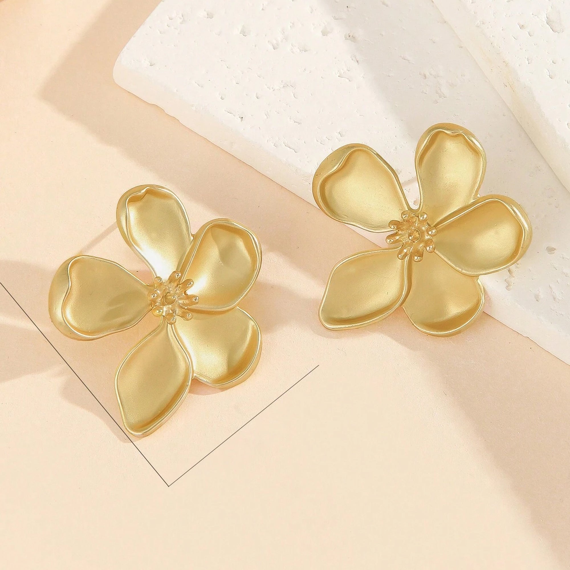 Metal Flower Stud Earring