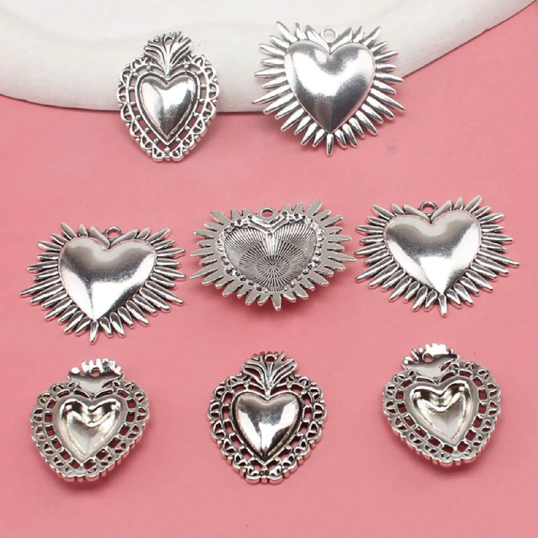 Mixed Sun Heart Shaped Alloy Pendant (8Pcs)